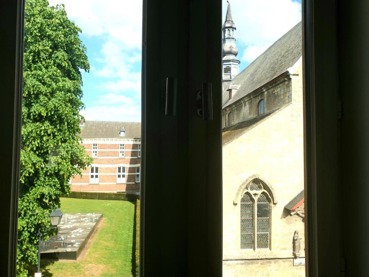 Het Begijnhof Tongeren Center Apartment Bagian luar foto