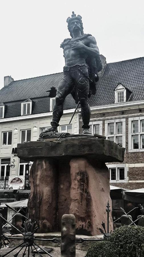 Het Begijnhof Tongeren Center Apartment Bagian luar foto