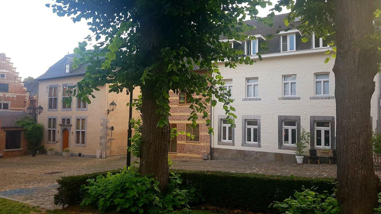 Het Begijnhof Tongeren Center Apartment Bagian luar foto